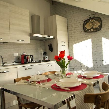 Il Nido Del Picchio Apartment Turin Bagian luar foto